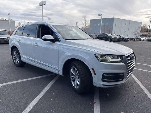 2017 Audi Q7 3.0T Premium Plus photo 3