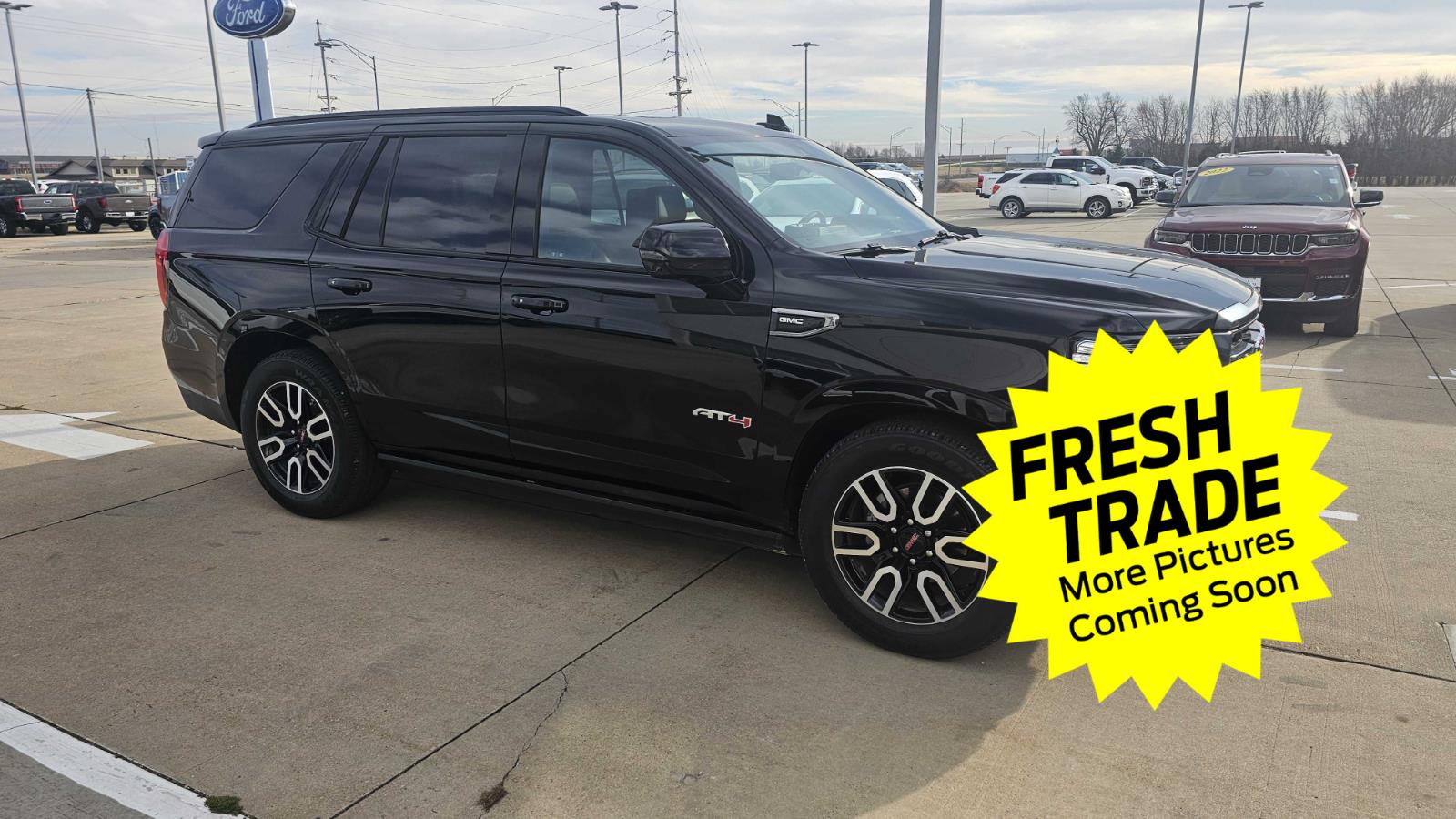 2021 Gmc Yukon AT4 photo 4