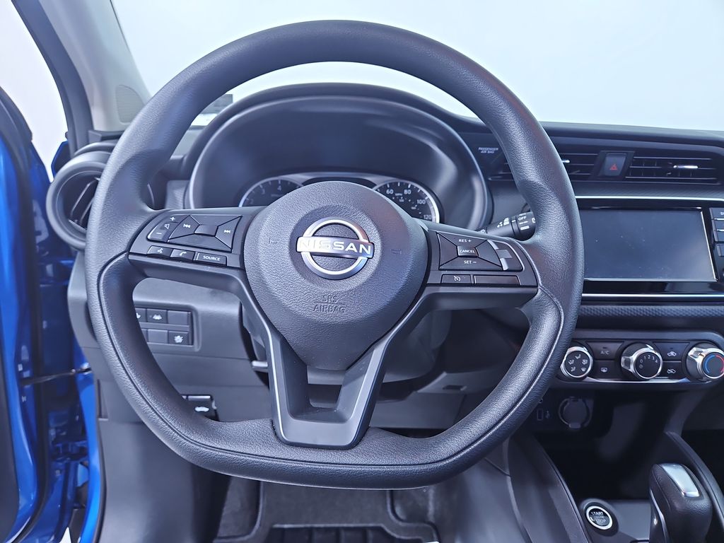 2024 Nissan Kicks S photo 14