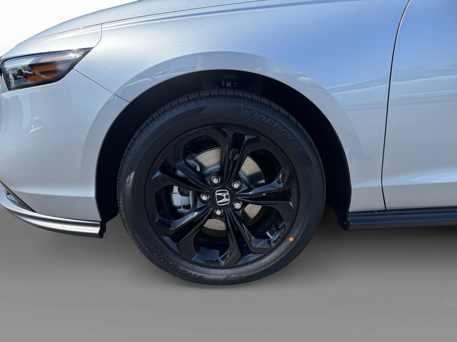 2025 Honda Accord SE photo 9