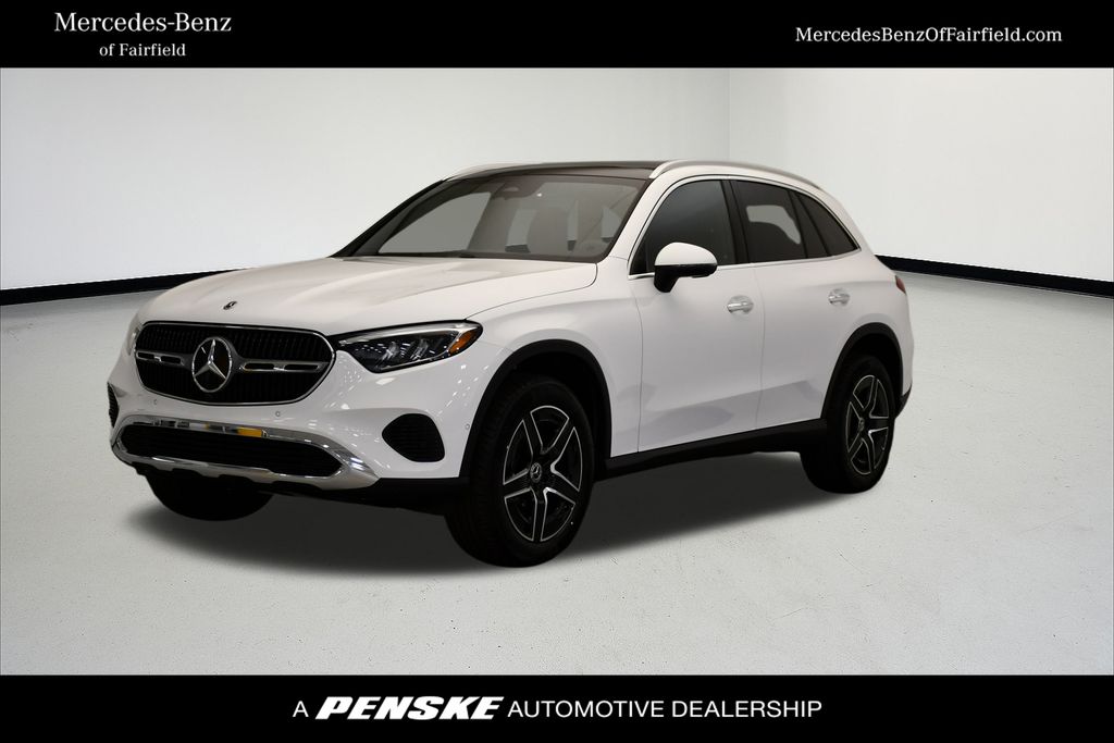 2026 Mercedes-Benz GLC Base's photo