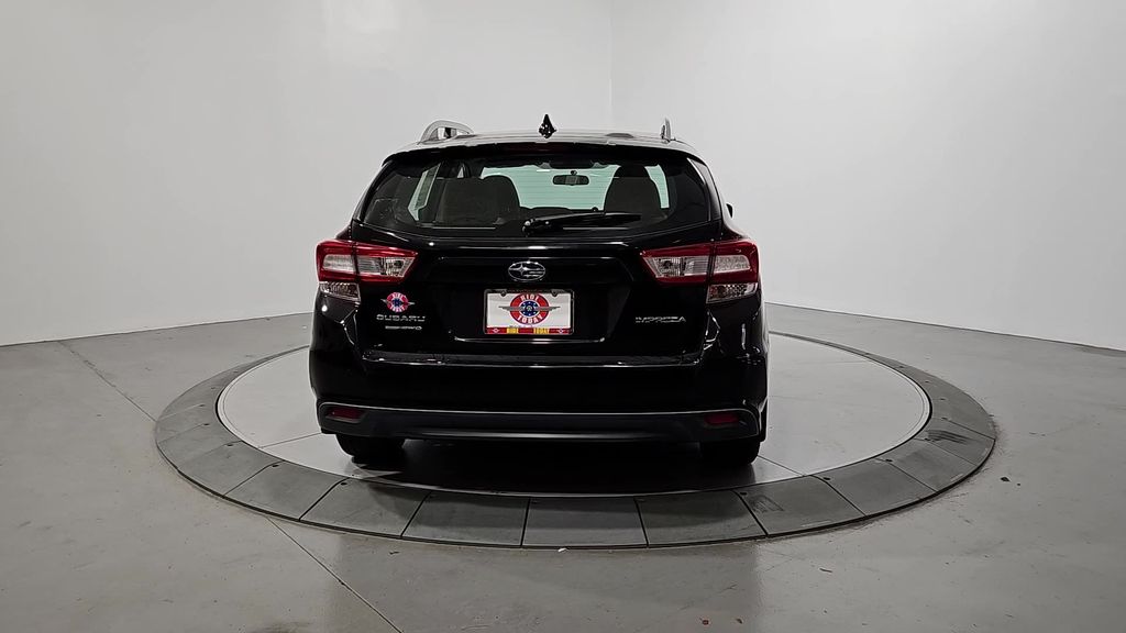 2018 Subaru Impreza 2.0i Premium photo 4