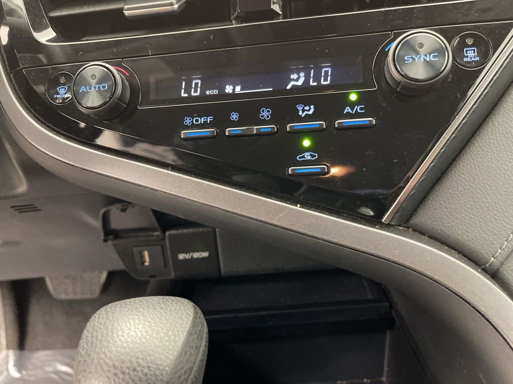 2024 Toyota Camry LE photo 13