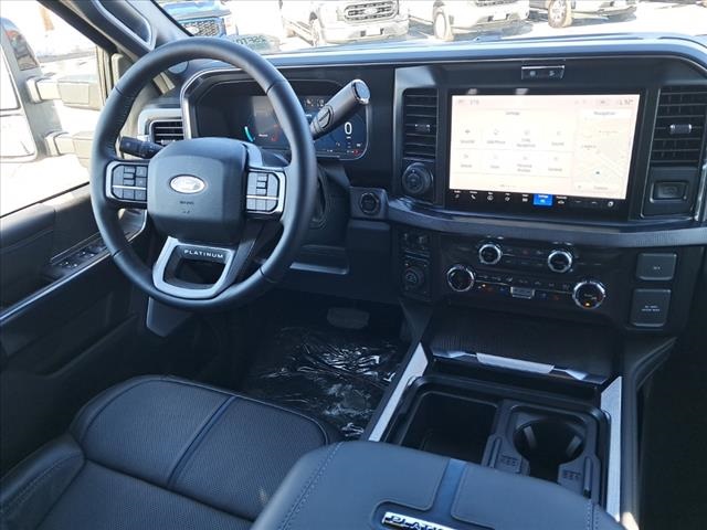 2025 Ford F-350 Platinum photo 18