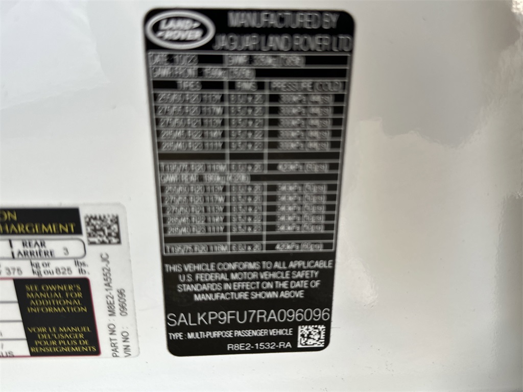 2024 Land Rover Range Rover SE photo 40