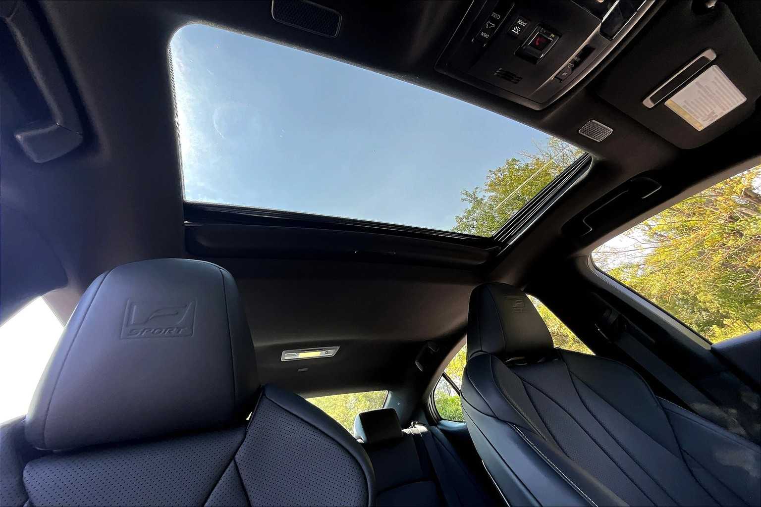 2024 Lexus ES 350 F SPORT Handling photo 13