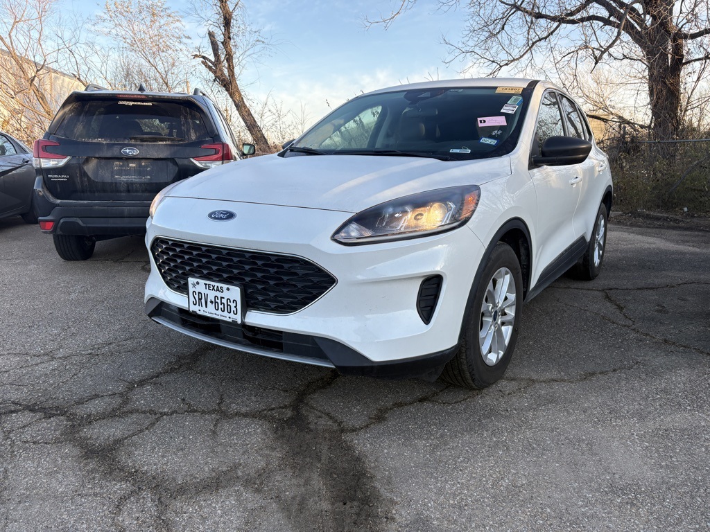 2022 Ford Escape SE's photo