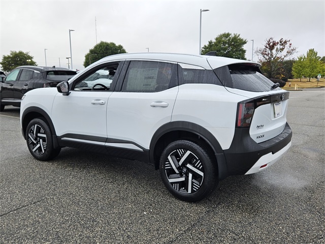 2026 Nissan Kicks SV photo 3