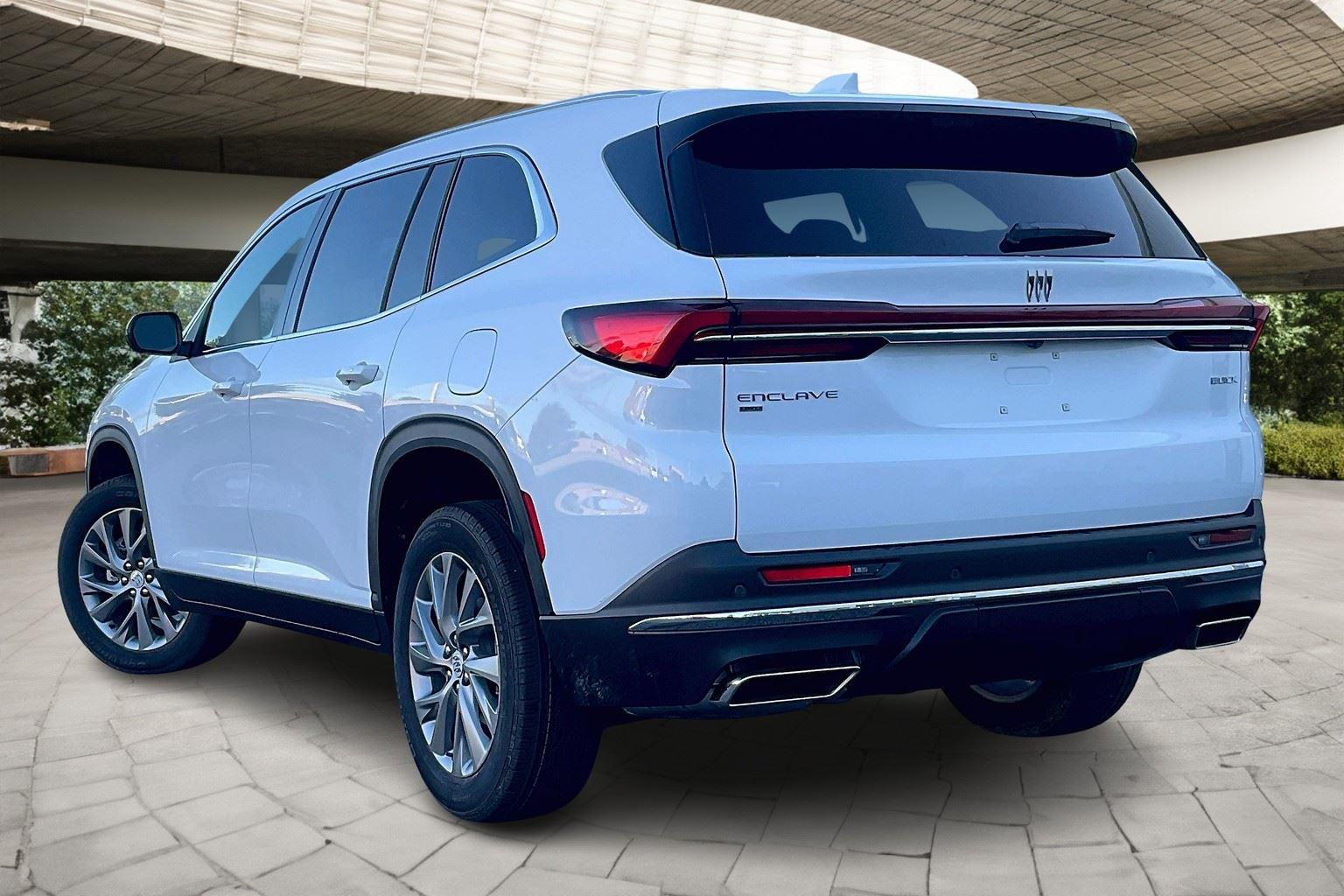 2026 Buick Enclave Preferred photo 3