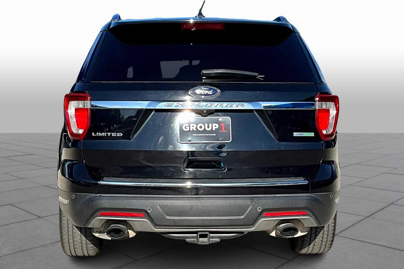 2019 Ford Explorer Limited photo 4