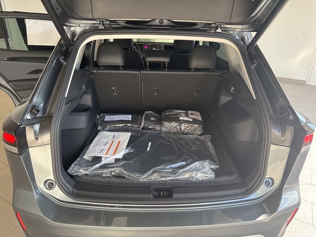 2025 Volkswagen Tiguan SE photo 15