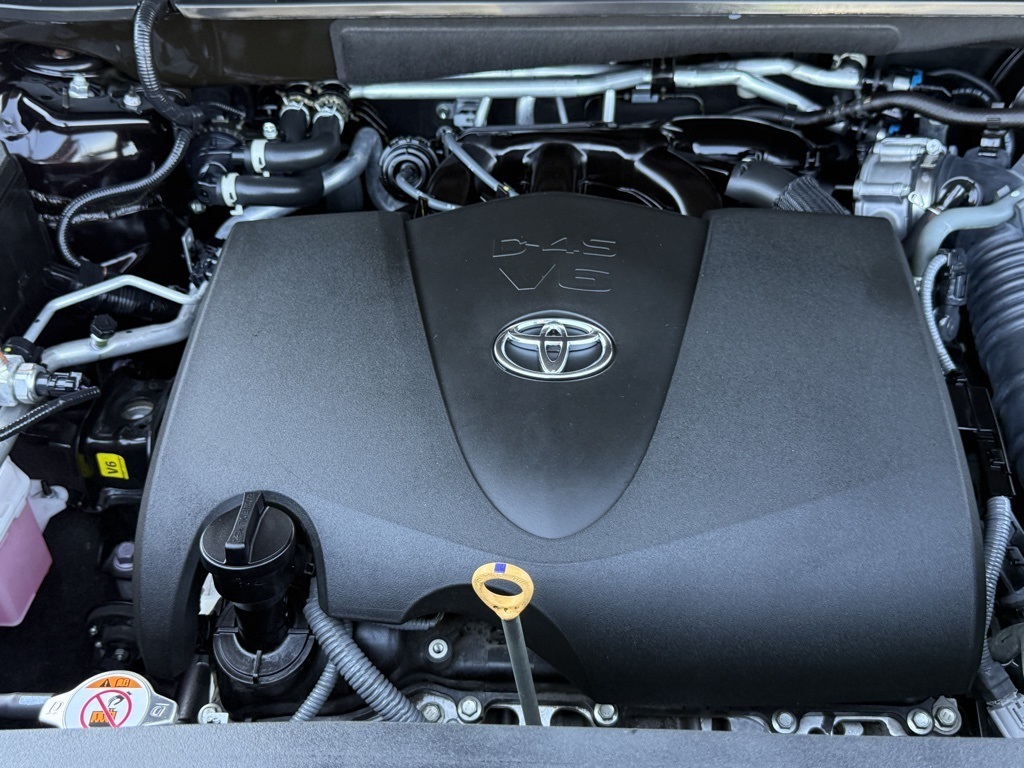 2022 Toyota Highlander XLE photo 30