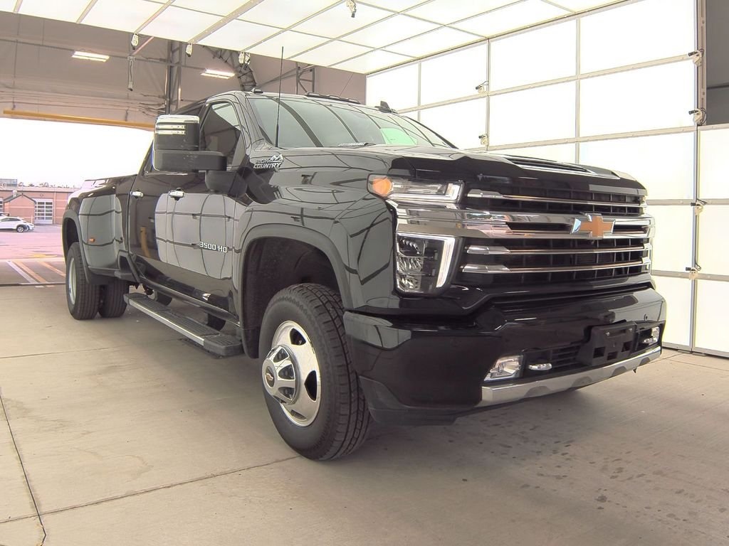 2023 Chevrolet Silverado 3500HD High Country's photo