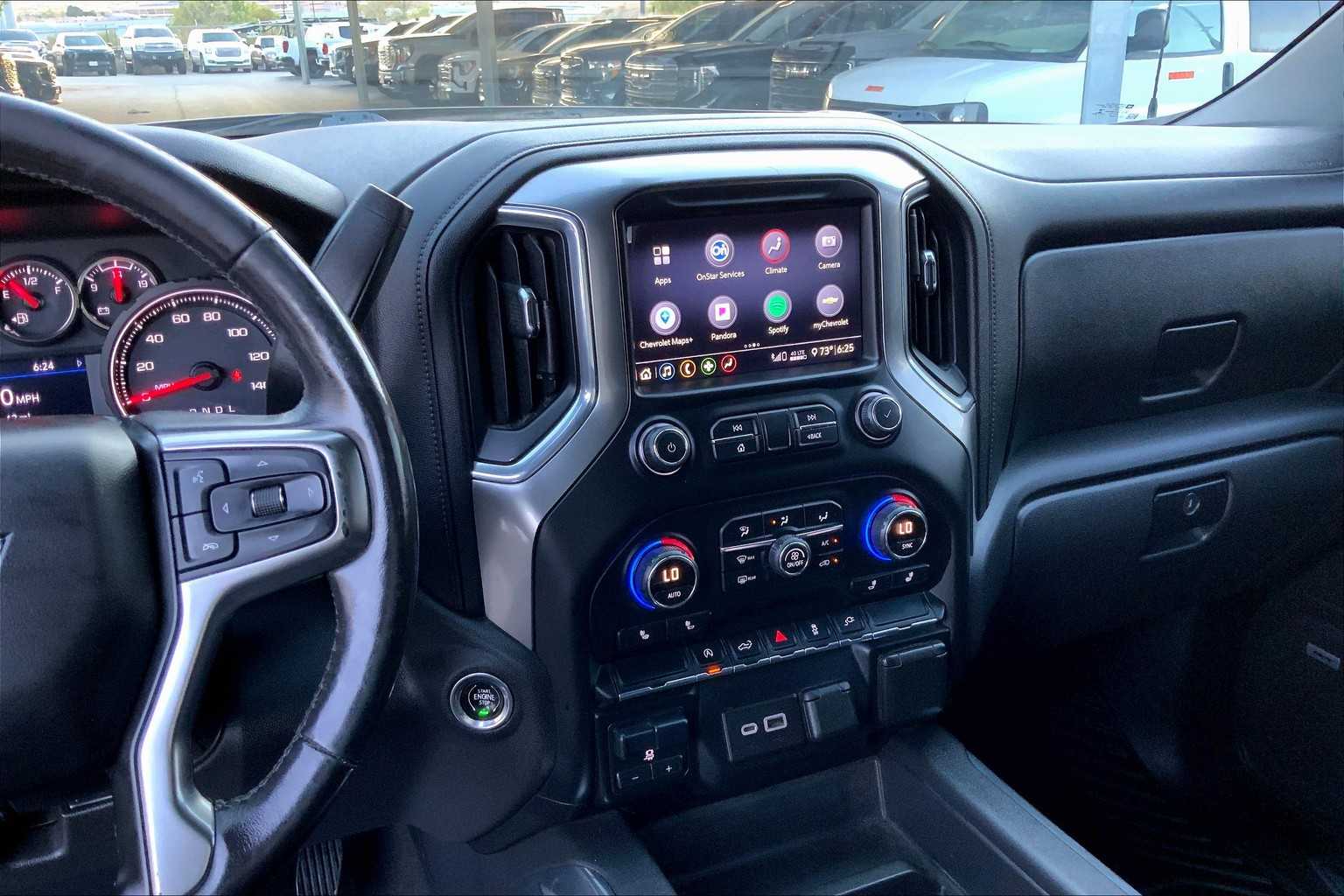 2020 Chevrolet Silverado 1500 RST photo 6