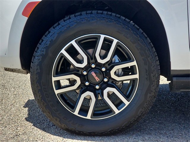 2022 Gmc Yukon XL AT4 photo 5