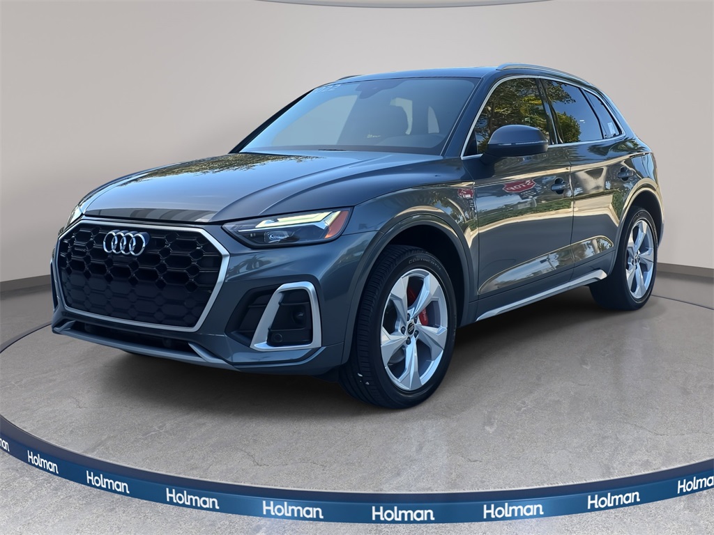 2022 Audi Q5 Premium Plus's photo