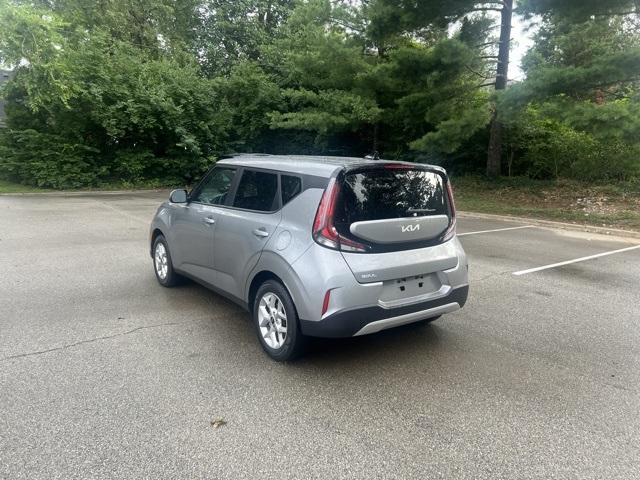 2023 Kia Soul LX photo 4