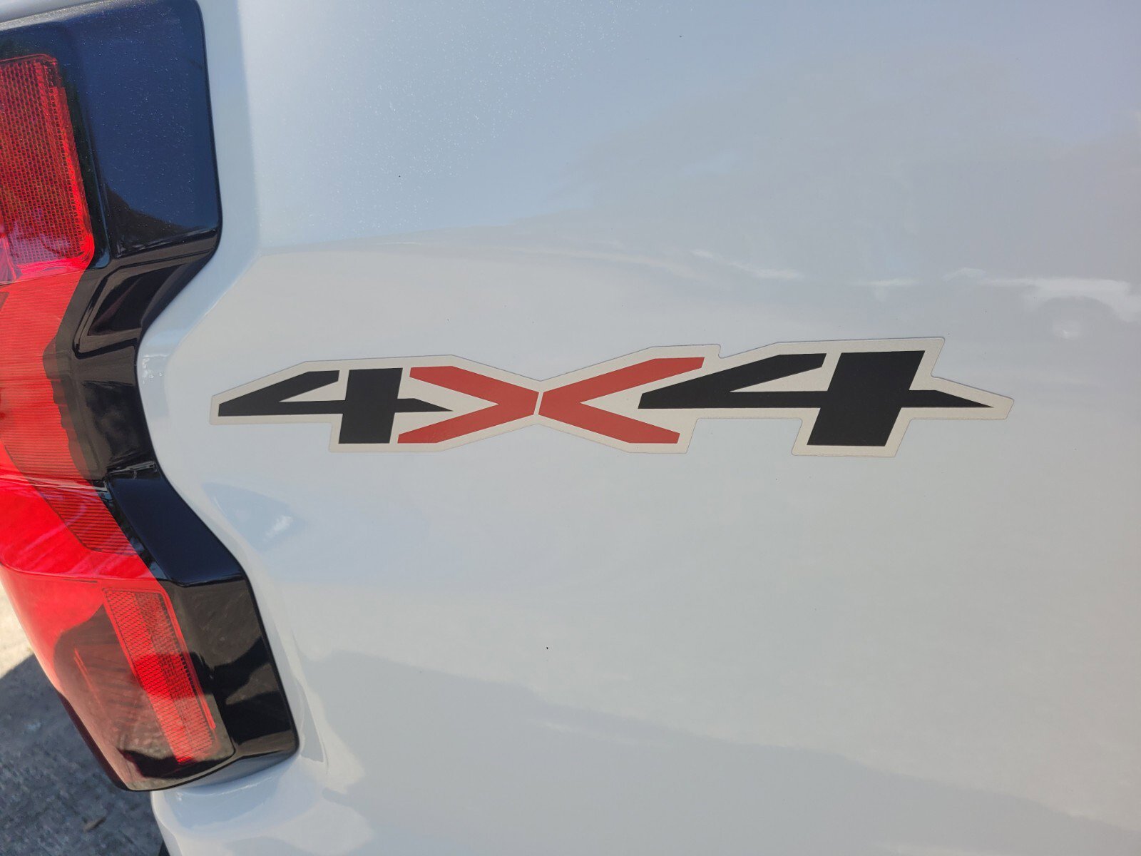 2025 Chevrolet Colorado LT photo 12