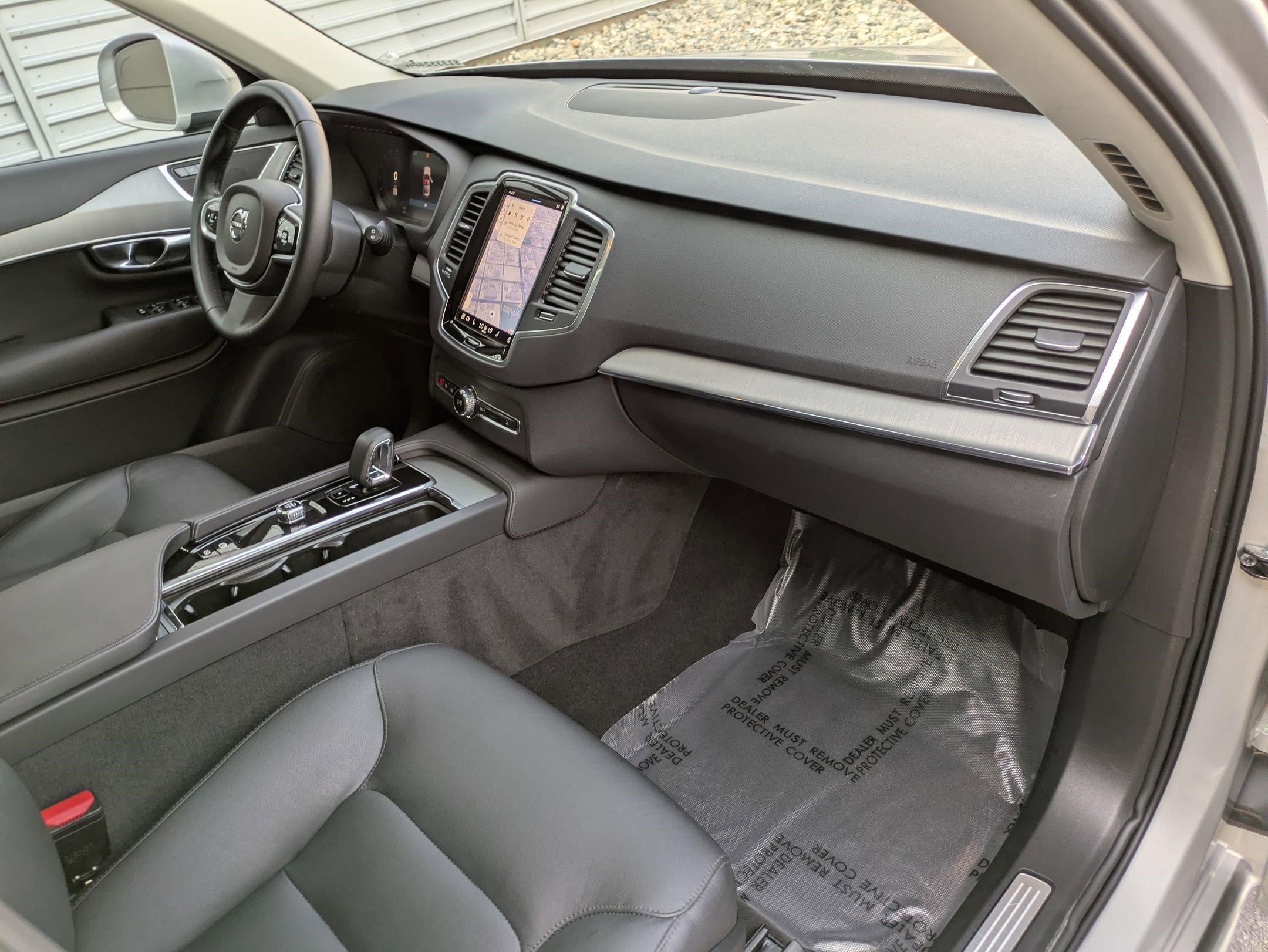 2025 Volvo XC90 Core photo 33