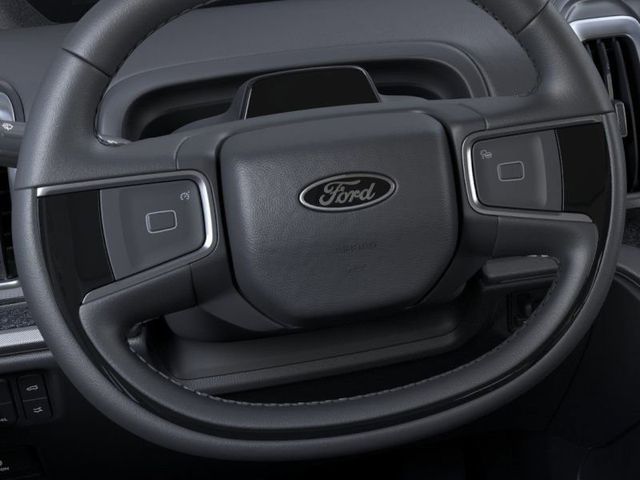 2025 Ford Expedition photo 12