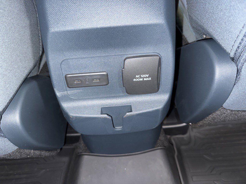 2025 Ford Maverick XLT photo 16