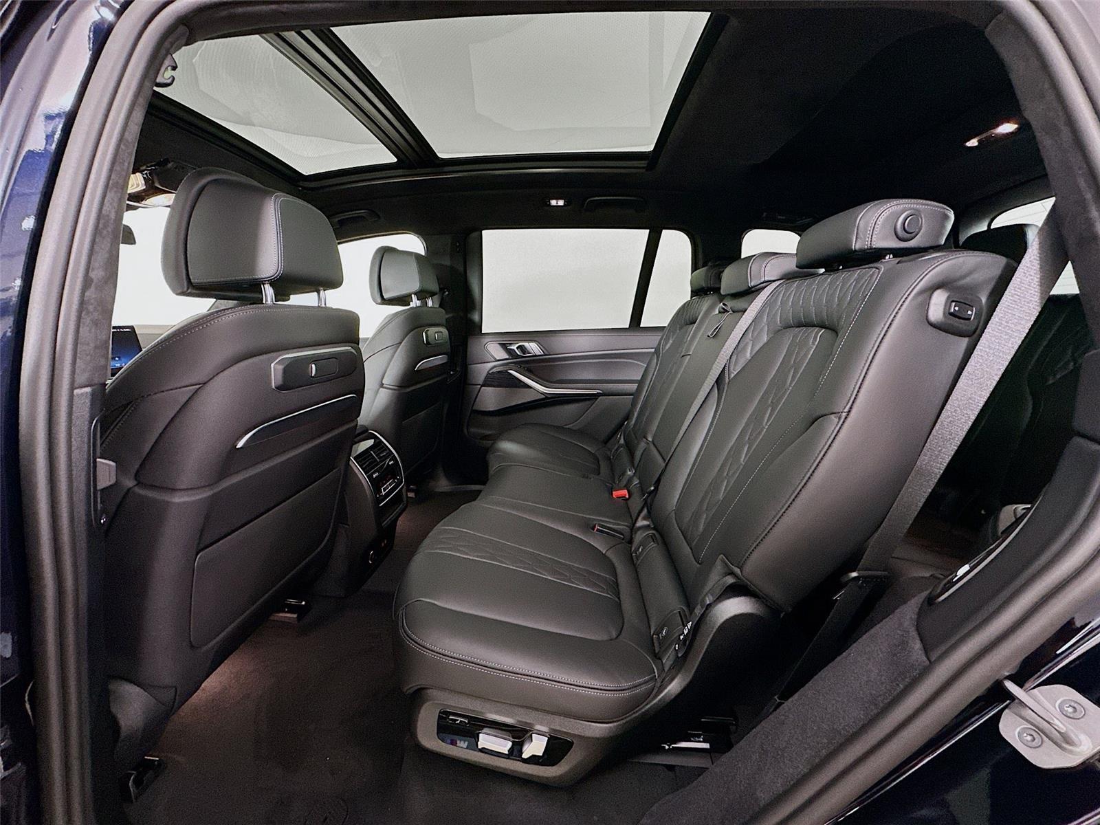 2026 Bmw X7 M60i photo 25