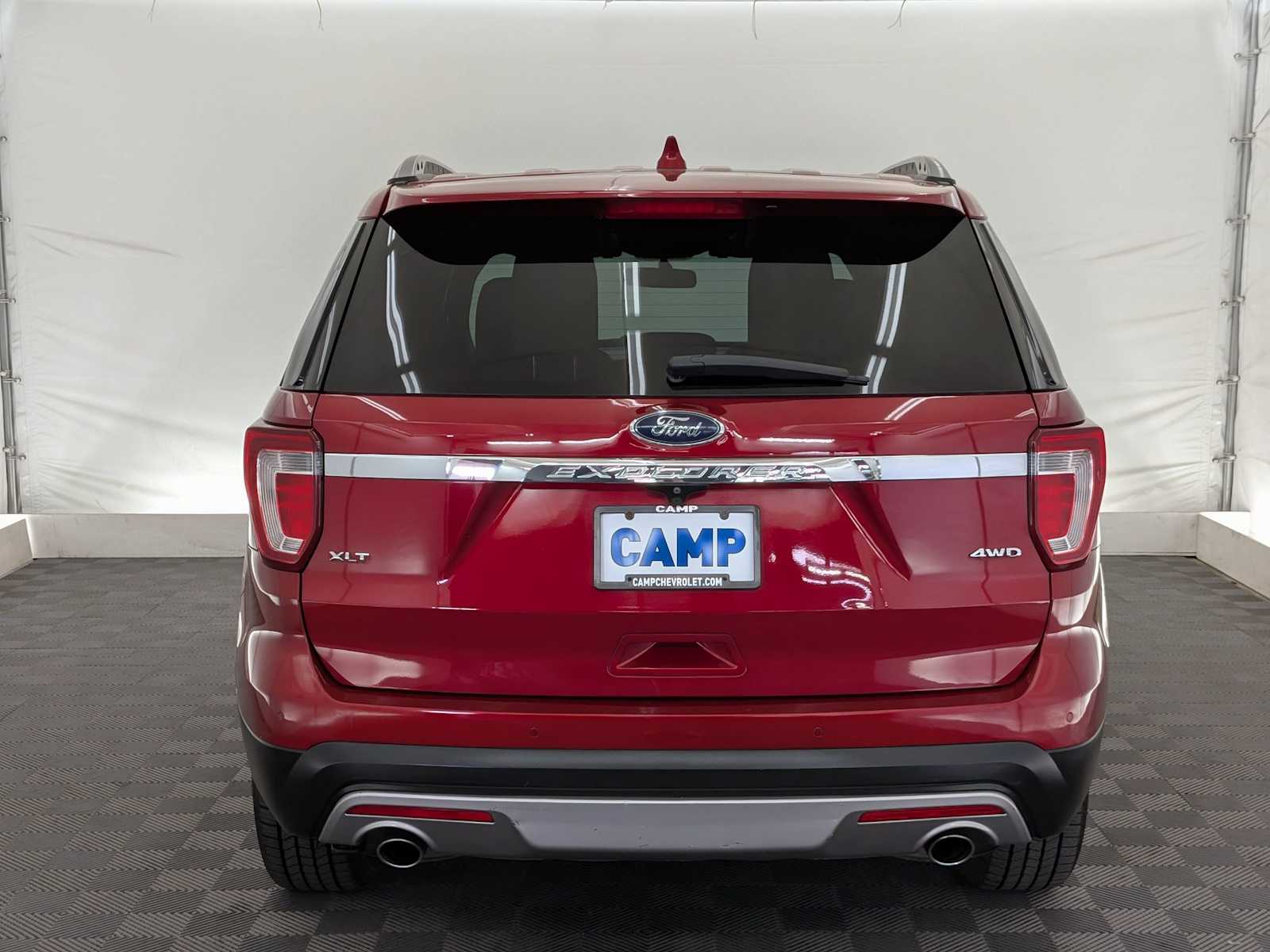 2017 Ford Explorer XLT photo 5