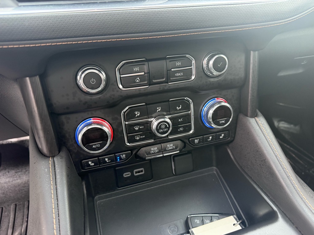 2024 Gmc Yukon AT4 photo 22