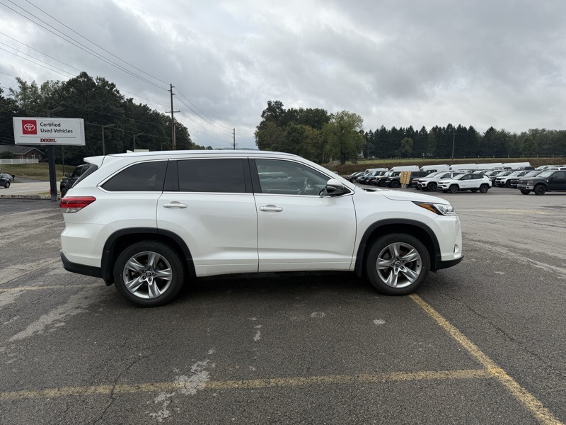 2019 Toyota Highlander Limited photo 2