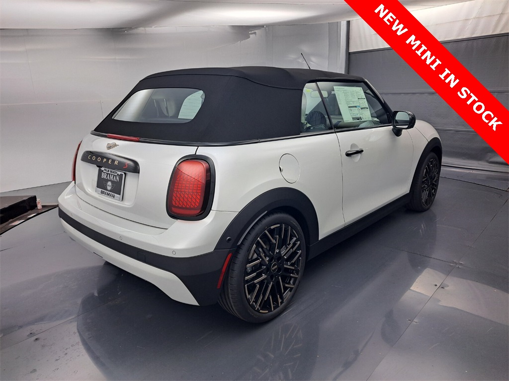 2025 Mini Cooper S Convertible Iconic photo 3