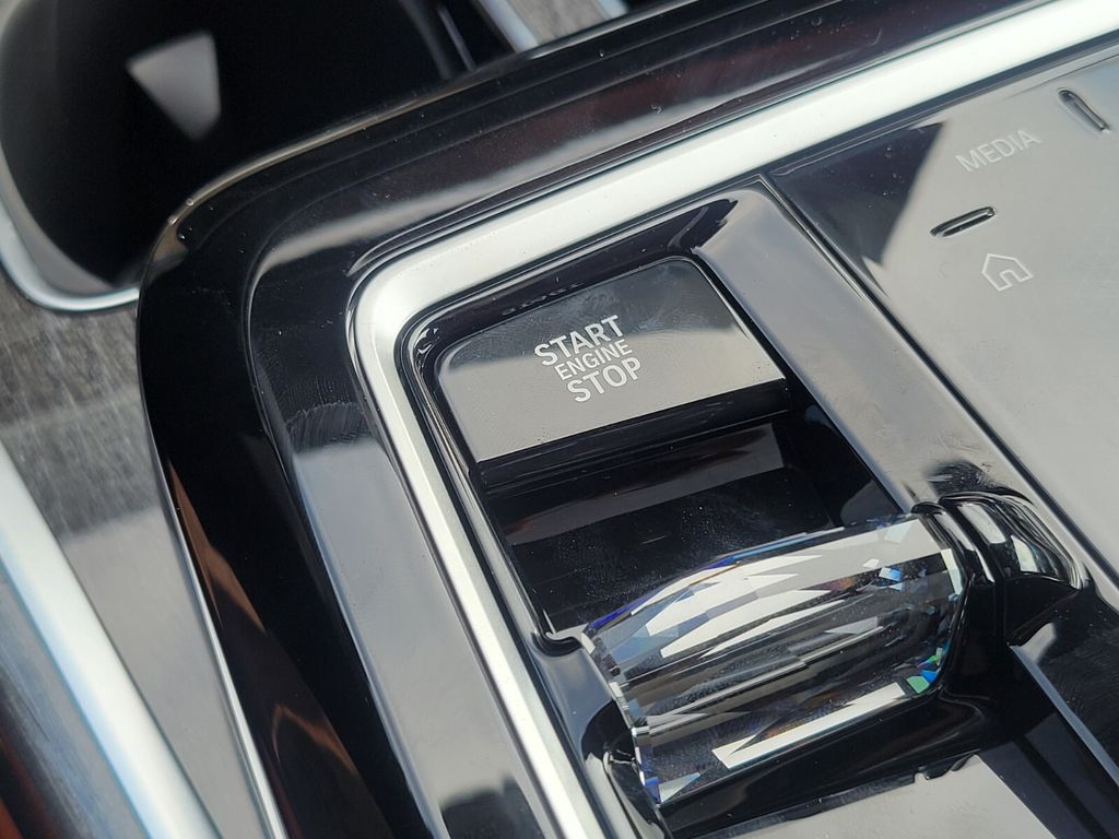 2025 Bmw 760i 760i xDrive photo 25