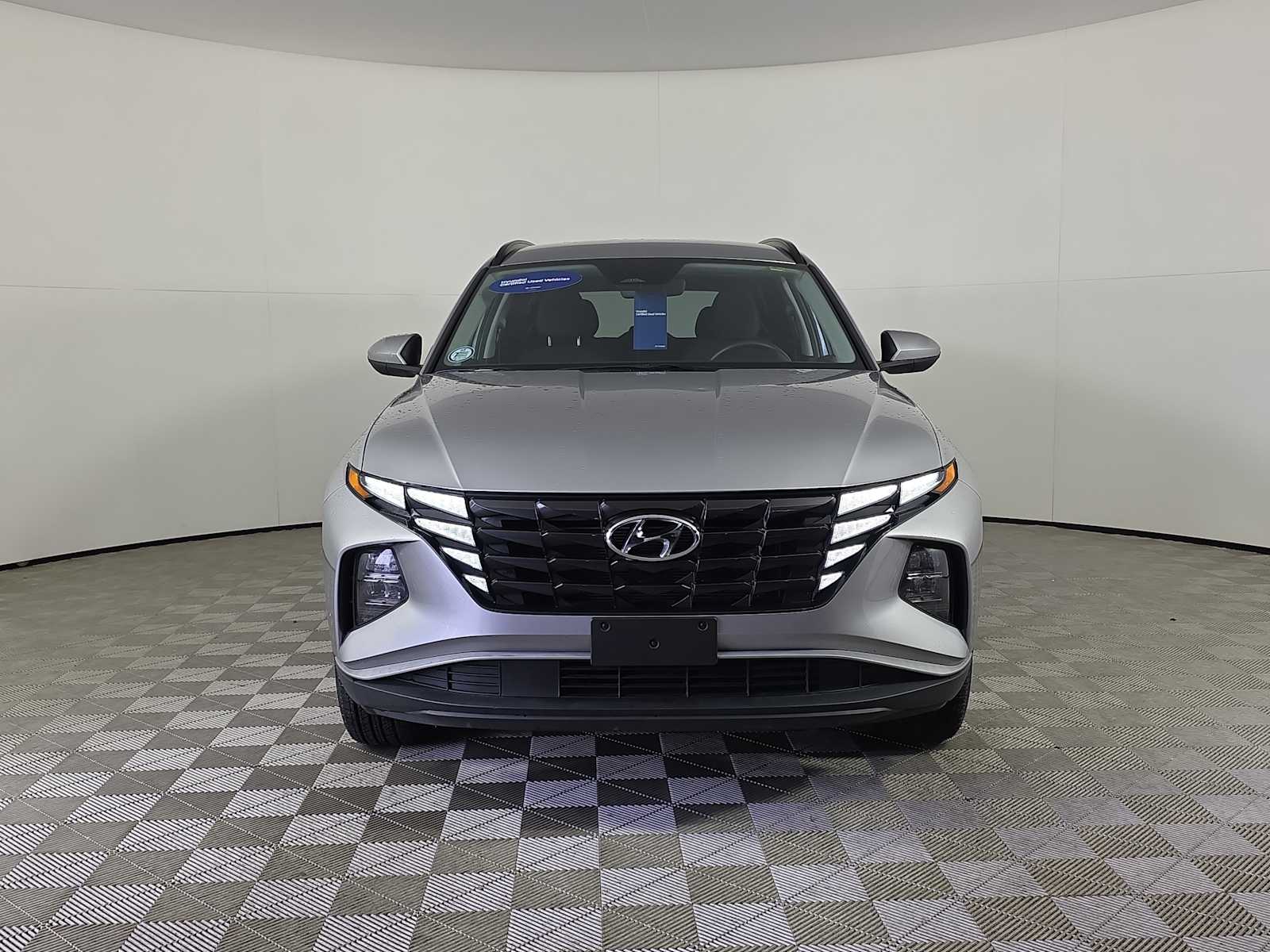 2024 Hyundai Tucson SEL photo 2