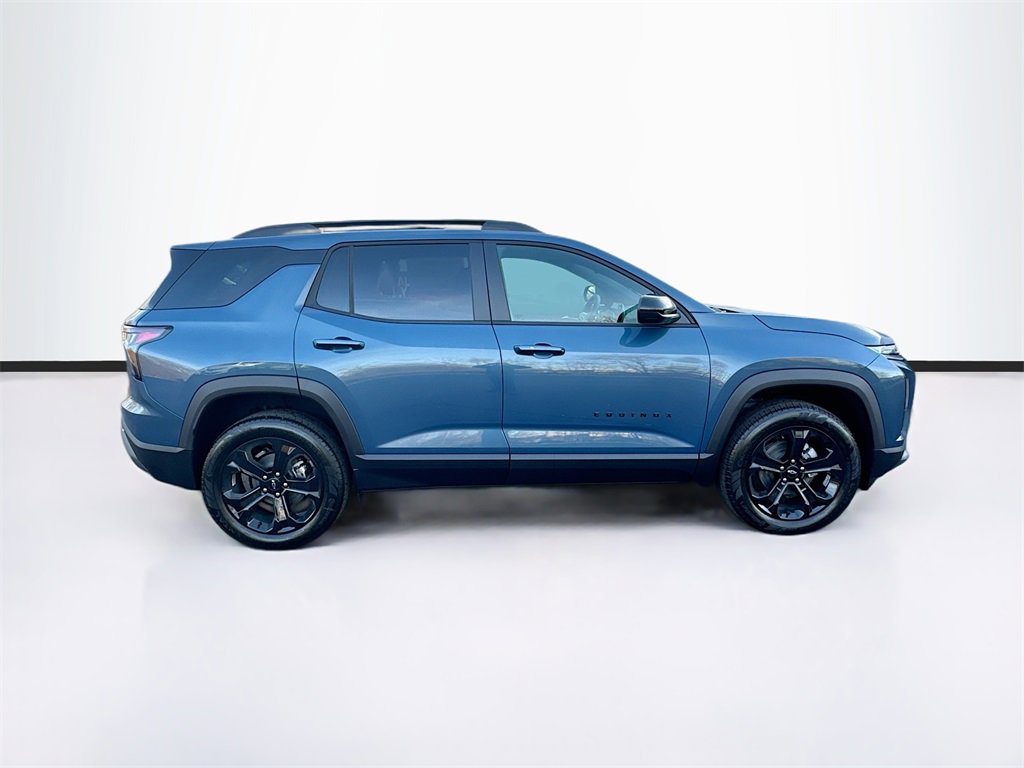 2026 Chevrolet Equinox LT photo 4