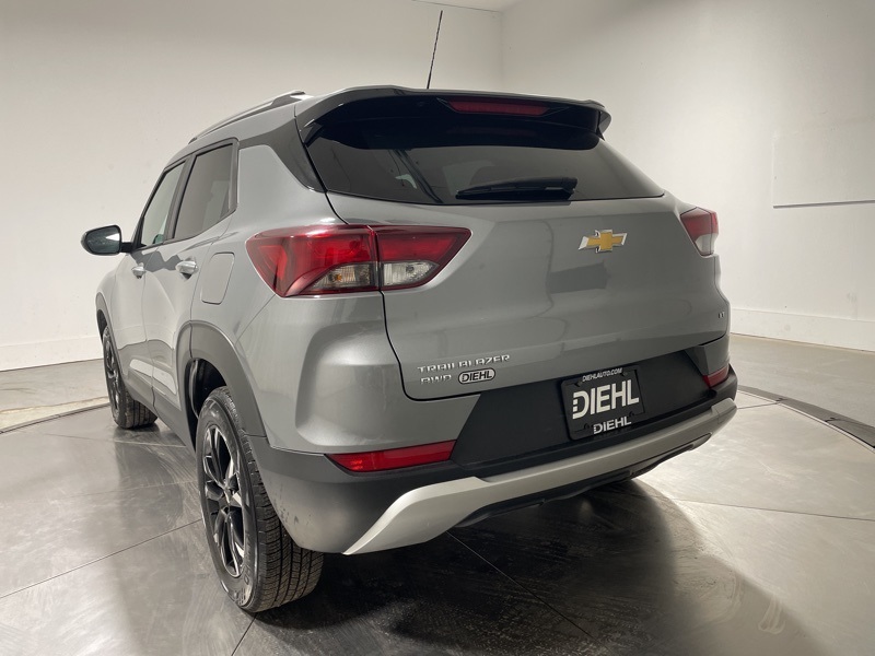 2023 Chevrolet Trailblazer LT photo 3
