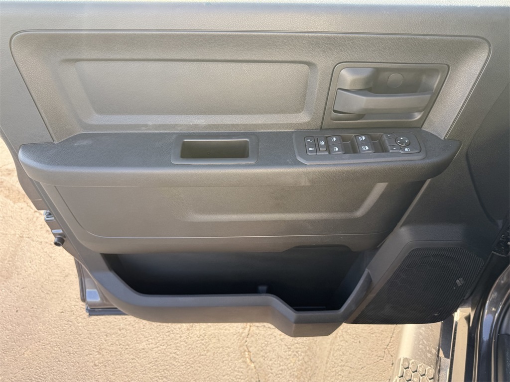 2026 Ram 3500 Tradesman photo 12