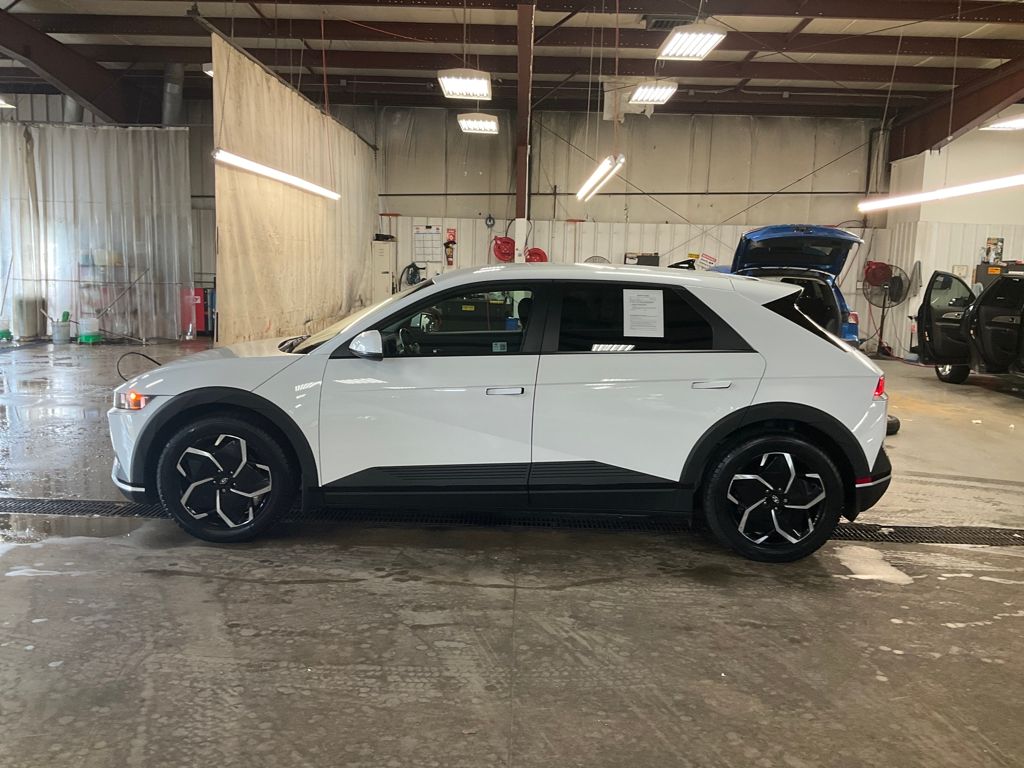2024 Hyundai Ioniq 5 SEL photo 2