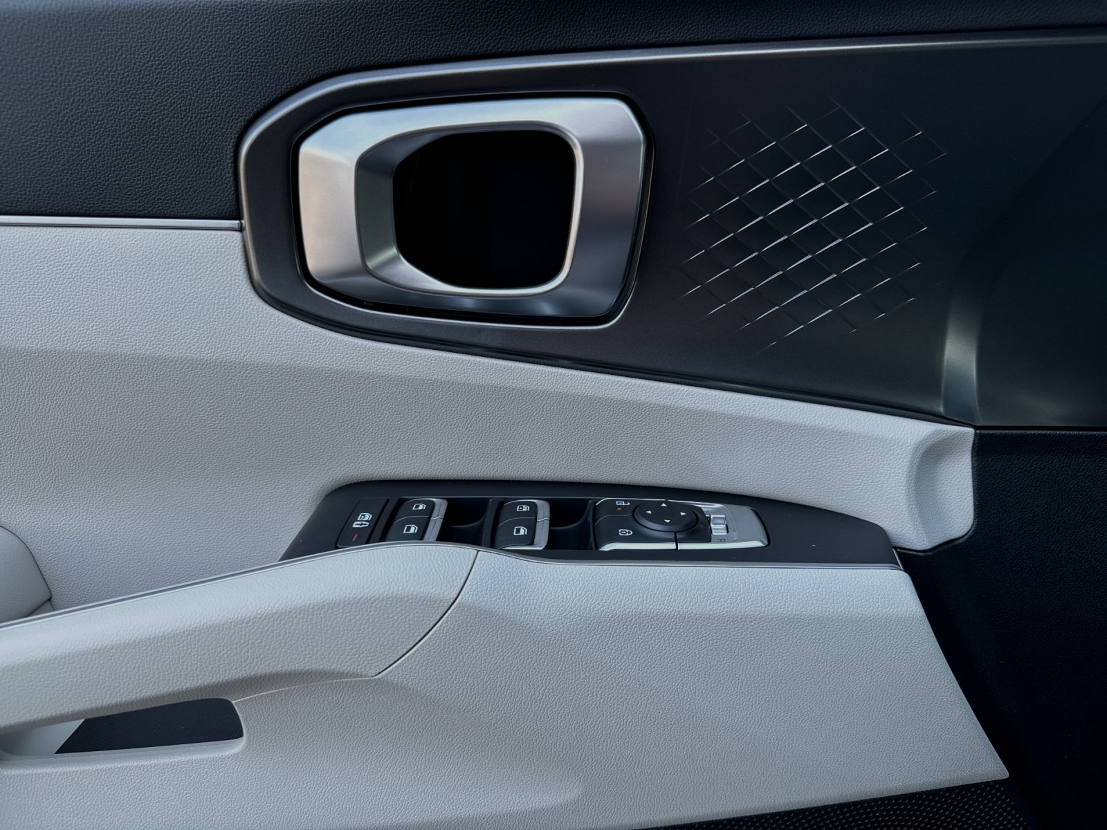 2025 Kia Sorento Plug-In Hybrid EX photo 10