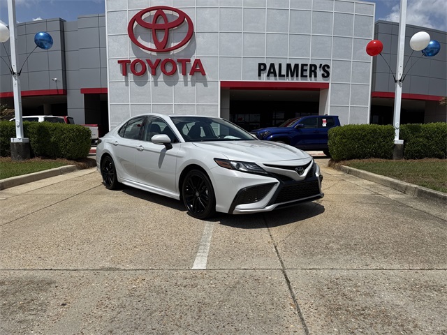 2023 Toyota Camry XSE's photo