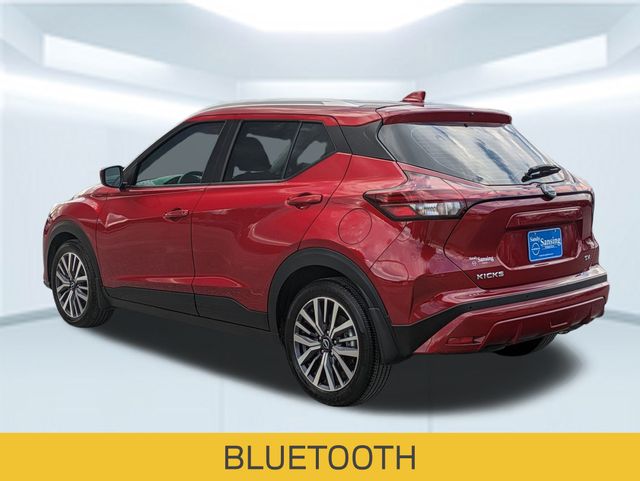 2023 Nissan Kicks SV photo 3