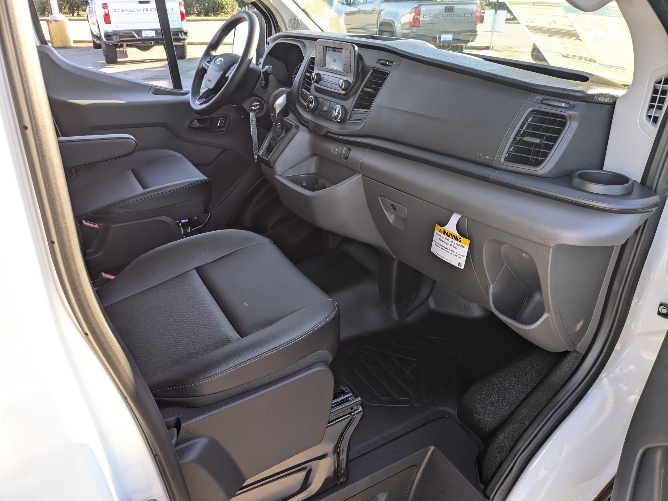 2024 Ford Transit Cargo Van photo 24