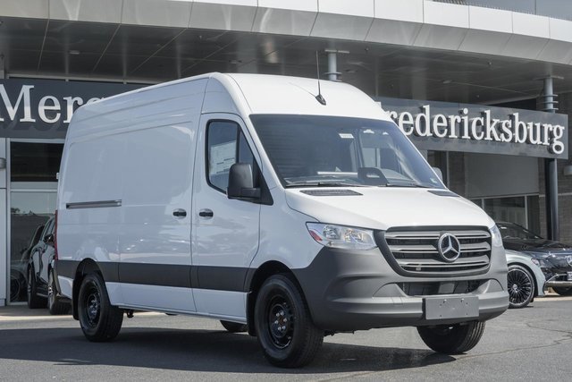 2025 Mercedes-Benz Sprinter Cargo Van Base's photo