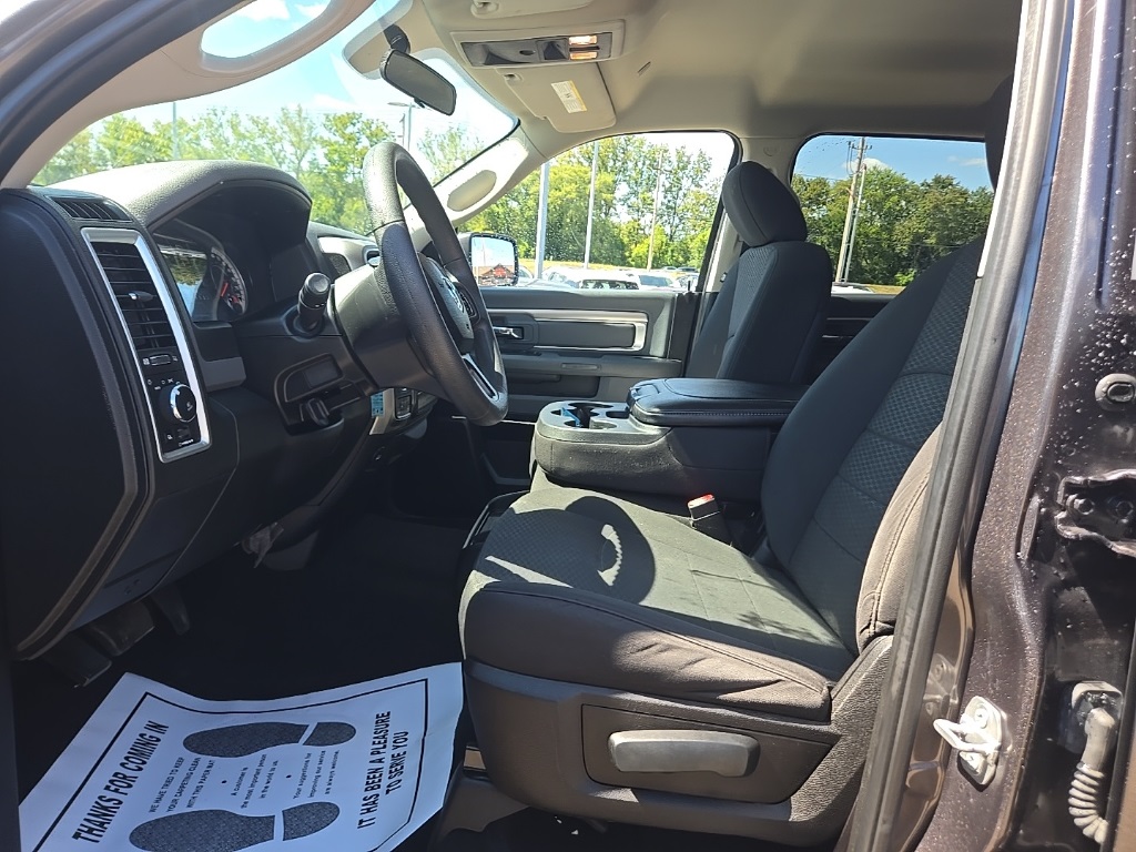 2019 Ram 1500 Classic Warlock photo 9