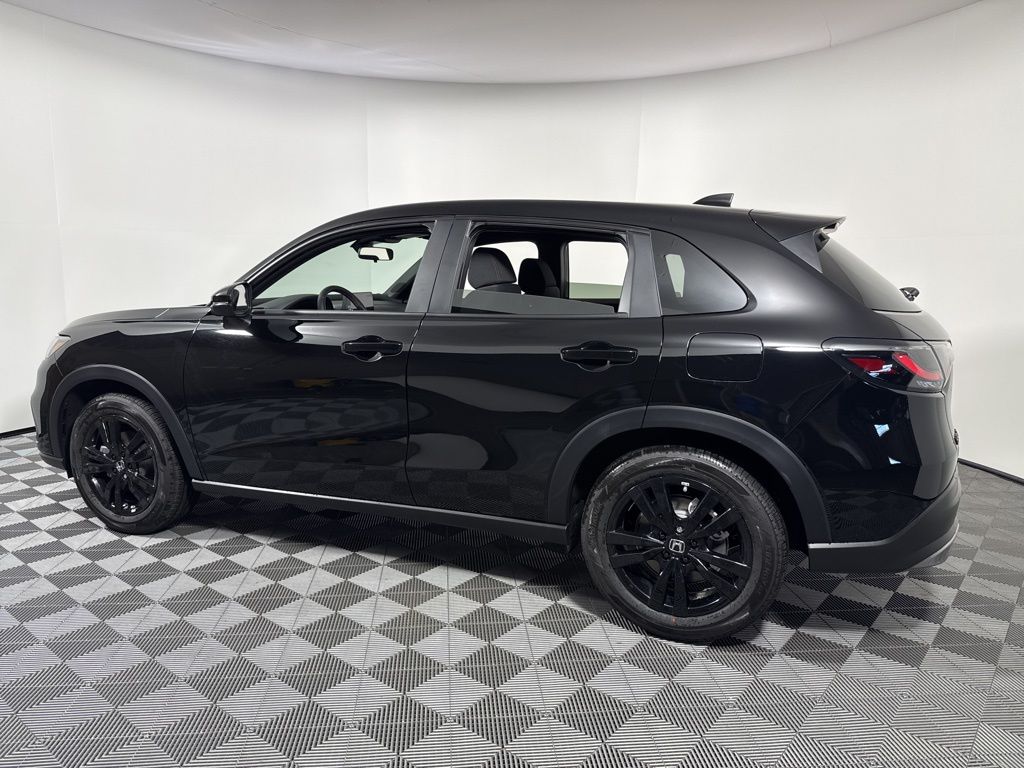 2026 Honda HR-V Sport photo 4