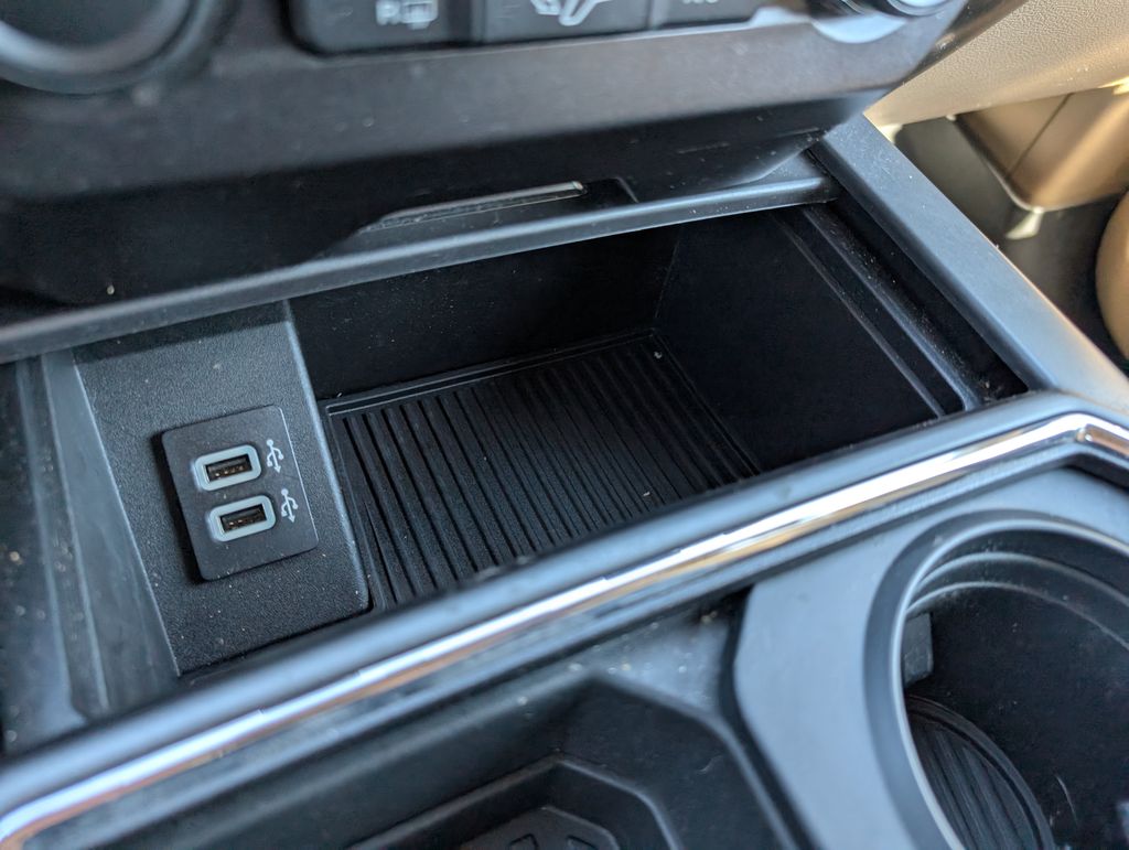 2019 Ford F-250 XLT photo 19