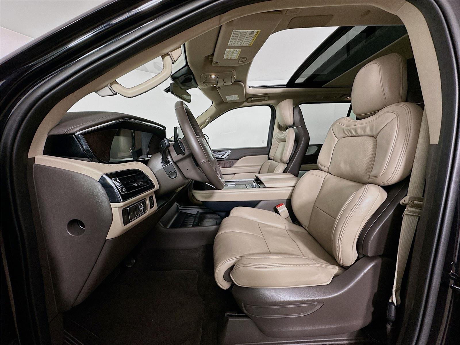 2022 Lincoln Navigator Reserve photo 21