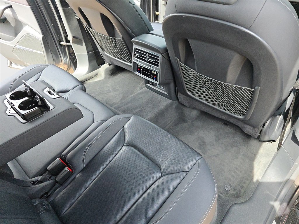 2019 Audi Q8 line Premium Plus photo 11