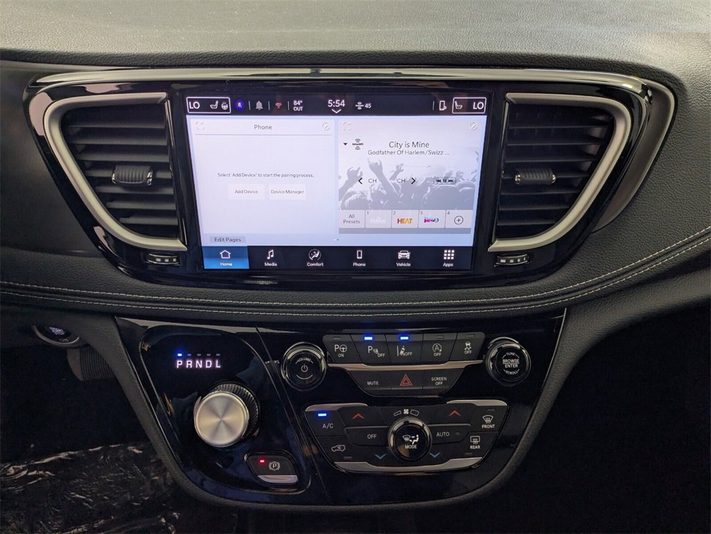 2025 Chrysler Pacifica photo 21