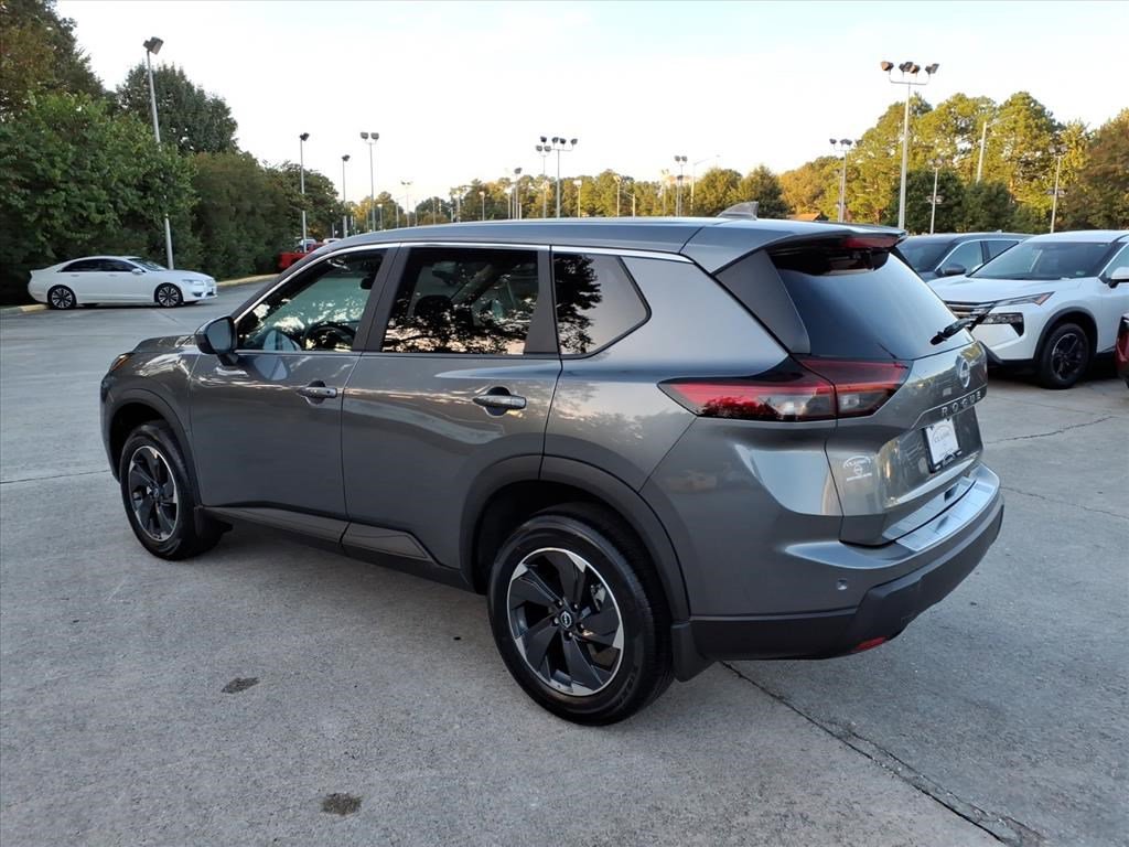 2026 Nissan Rogue SV photo 3