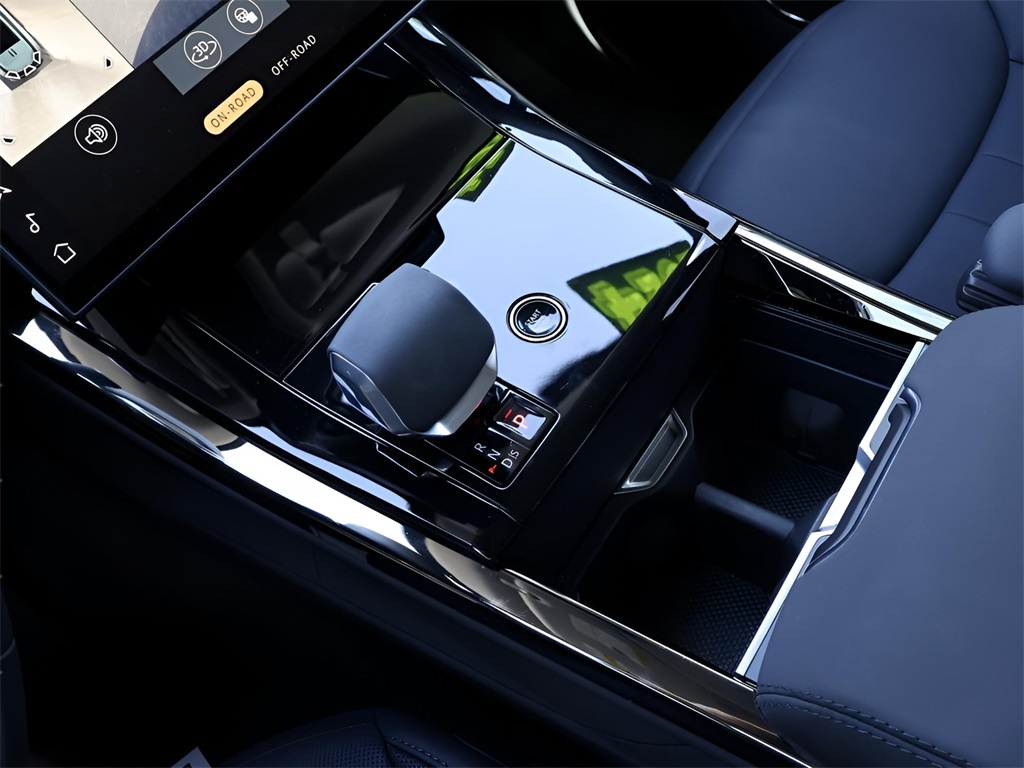 2024 Land Rover Range Rover Sport SE photo 23