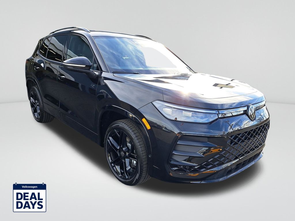 2025 Volkswagen Tiguan SE R-Line Black photo 3